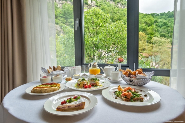 Hotel Crowne Plaza BORJOMI (Borjomi)